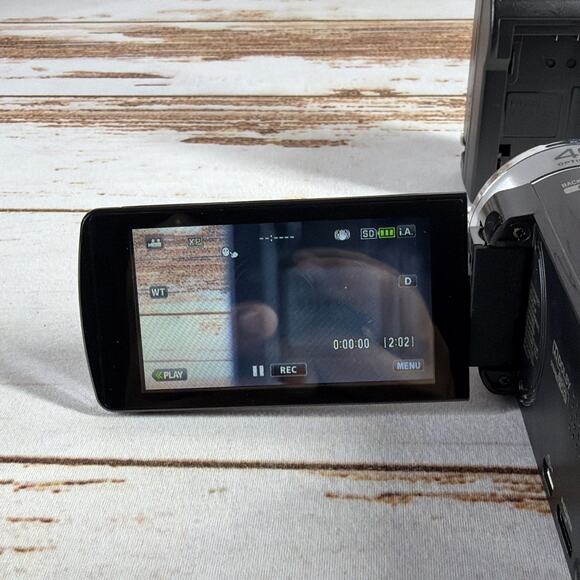 JVC Everio GZ-E200BU Camcorder 60x Zoom 1080p w/ Battery & Charger - Picture 4 of 9